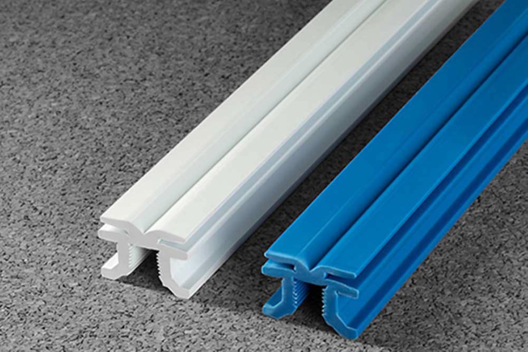 Extrusion ports